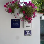 Appartement Majo *